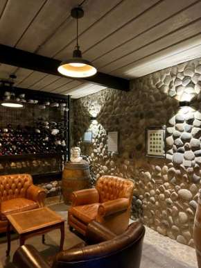 Exclusiva casa con cava privada, piscina y ascensor